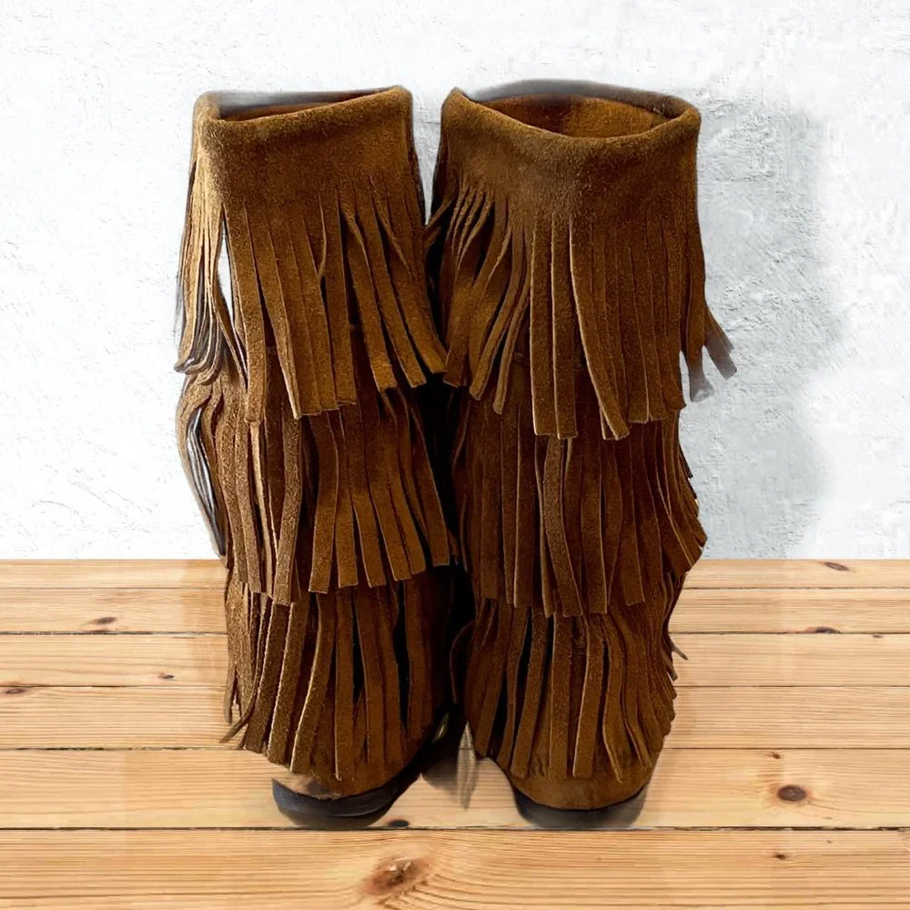 MINNETONKA 3 Layer Fringe Boot - Picture 2 of 6